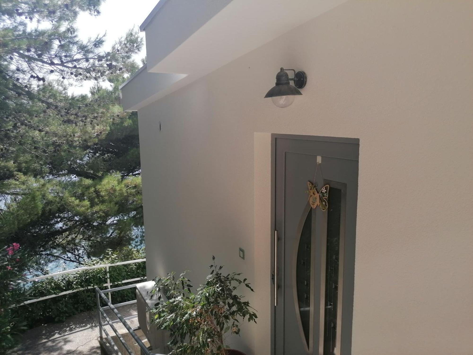 Apartmani Mares - 20 M From The Beach Brela Exterior foto